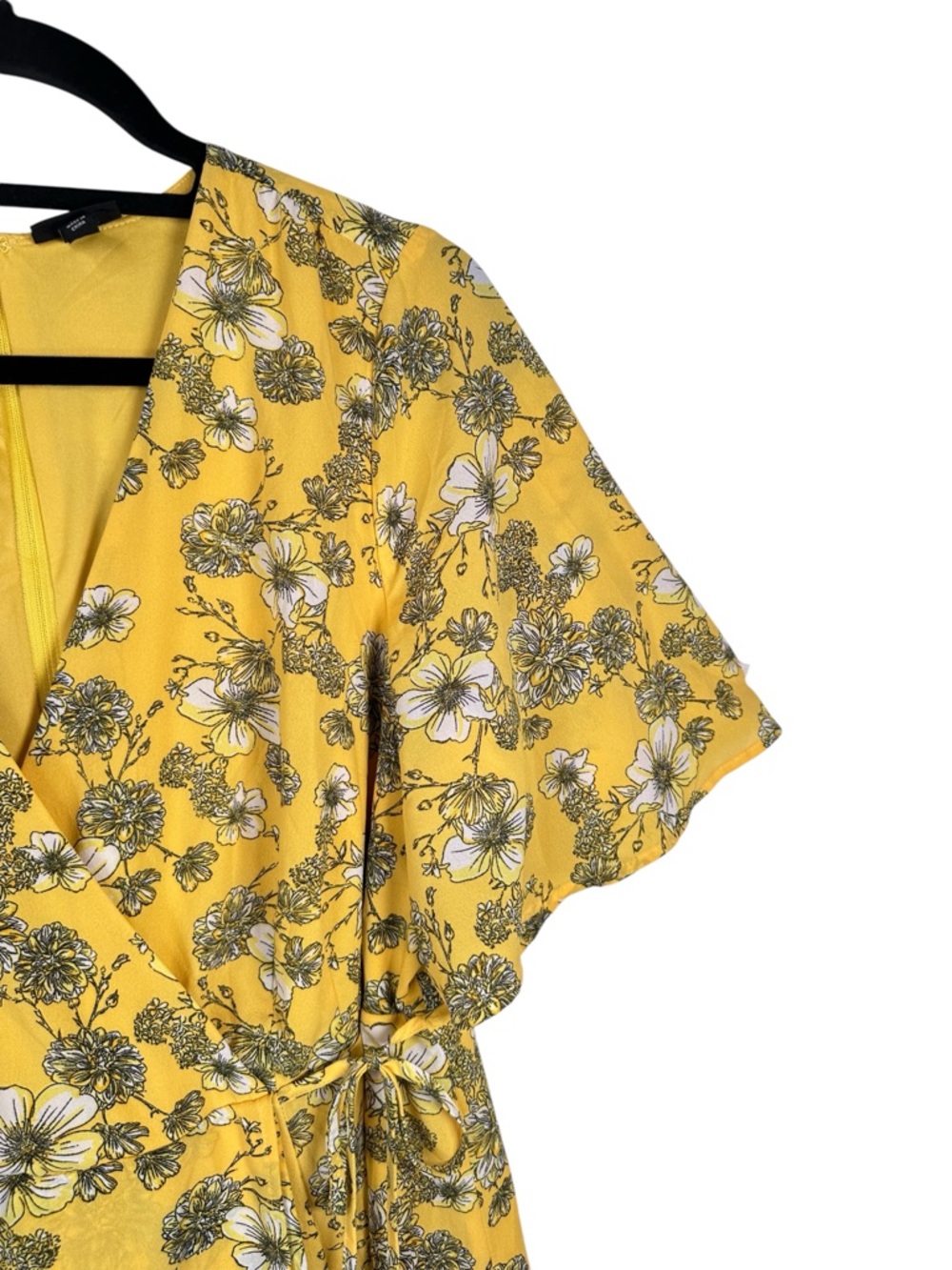 Torrid Floral Georgette Faux Wrap Dress Yellow Flutter Sleeve Womens Size 14 - Picture 5 of 16